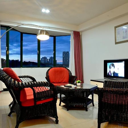 Likas Square - Kk Spacious Homestay Kota Kinabalu Exterior photo